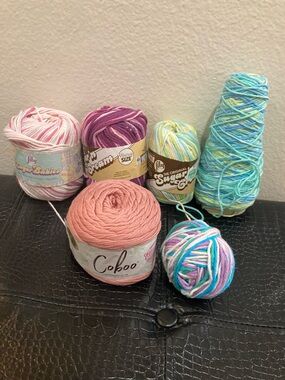 NATURAL YARN BUNDLE 3 NWT Sugar 'n Cream (+ 2 w/o tags) &  1 NWT CoBoo
